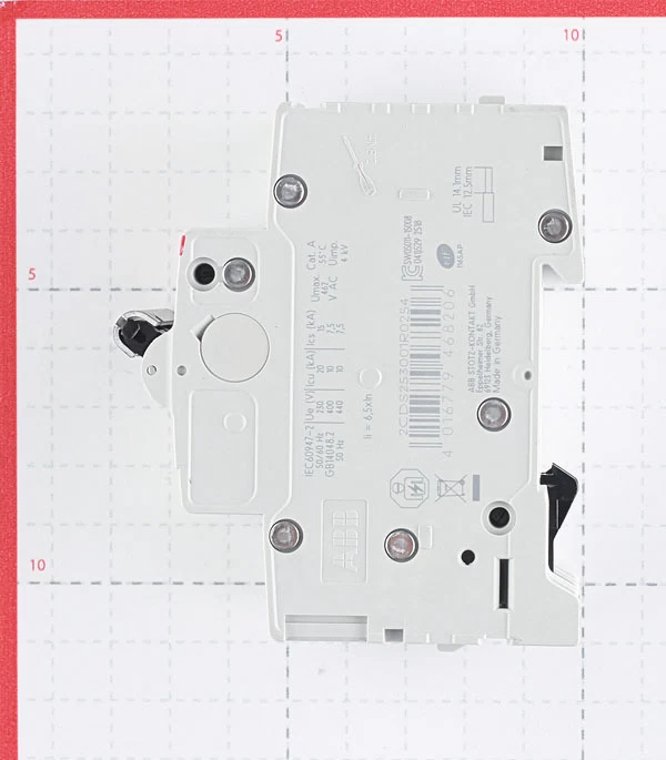 Автоматический выключатель модульный ABB S203 3P 25А тип C 6 кА 400 В (2CDS253001R0254)