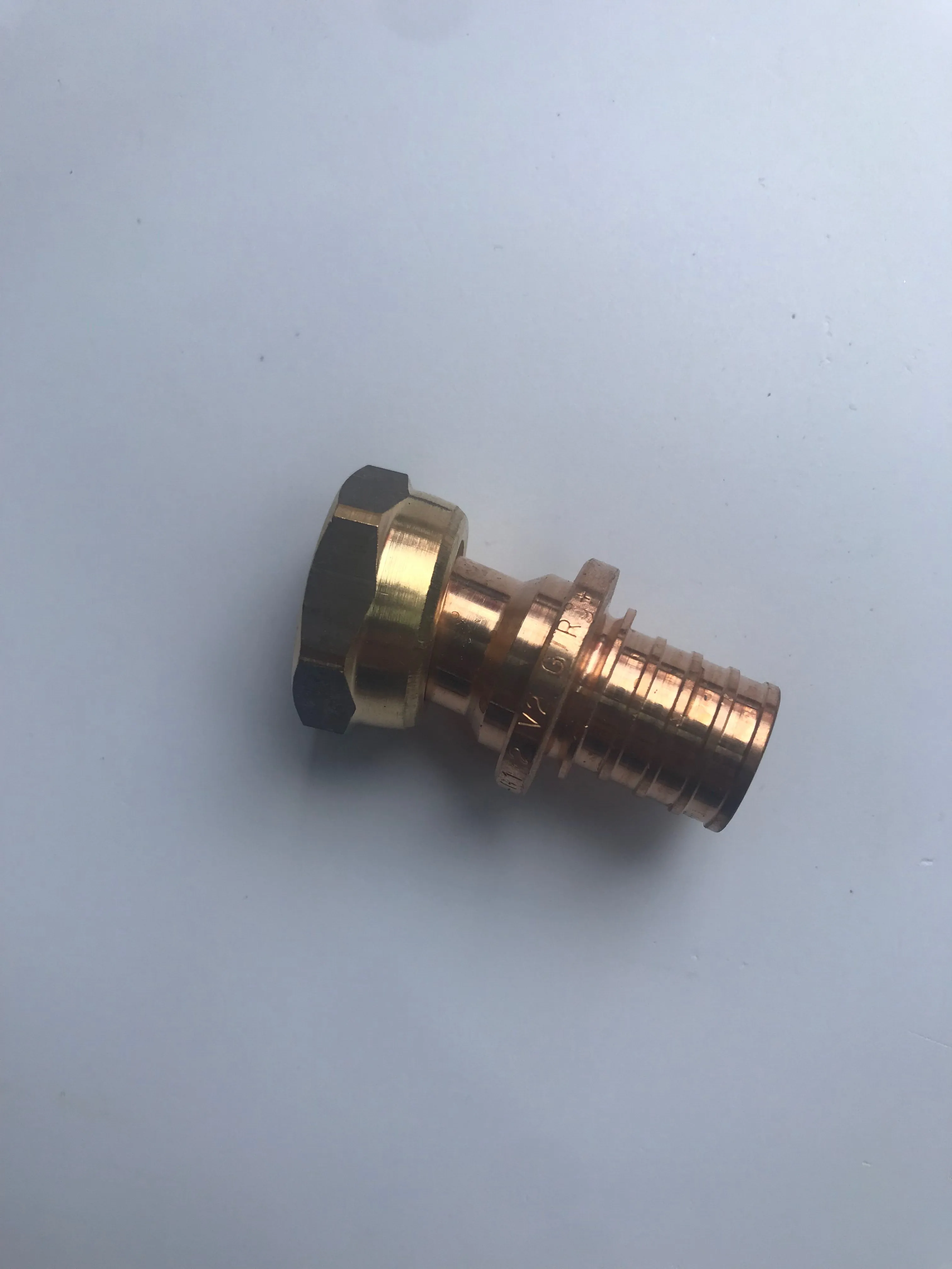 Переходник с накидной гайкой Rehau Rautitan 20-G 1/2